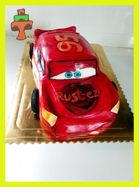 Tort Zygzak McQueen z bajki AUta #auta #samochód #tort #TortDlaChłopca #TortyKraków #TortyWalentynki #zygzak #ZygzakMcqueen