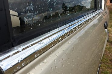 BMW 525E listwa szyby - tylne drzwi #BMW525e #BMWE28 #ETA