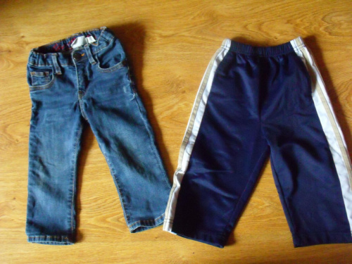 spodnie jeans L.O.G.G. 12- 18m, dł 47 cm, szer w pasie 24 cm 7 zł/ dresowe 18 m dł 46 cm, szer w pasie 19 cm, 4 zł