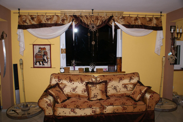 kanapa i okno