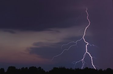 piorun #burza #piorun #WyładowaniaAtmosferyczne #niebo #ZjawiskaAtmosferyczne