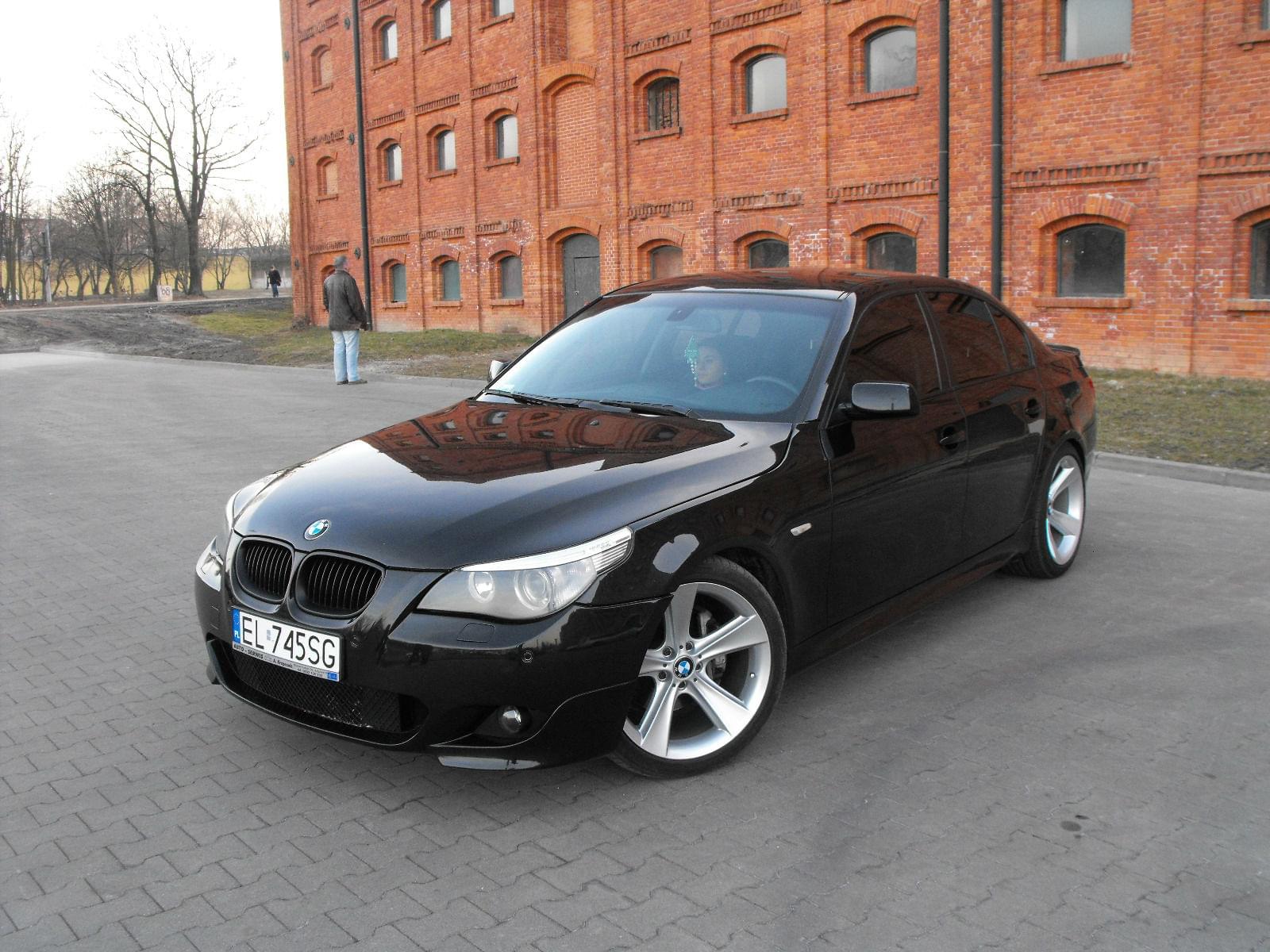 BMW e60 черная тонированная