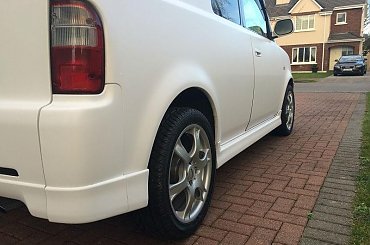 Pudełko na kołach rcznik 2001, Jedyne takie w Europie #ToyotaBbOpenDeck #DziwnaToyota #UnikalneAuto #NiezwykłySamochód #ToyotaNCP34 #KonradKurdej #MojeDziffneAuto